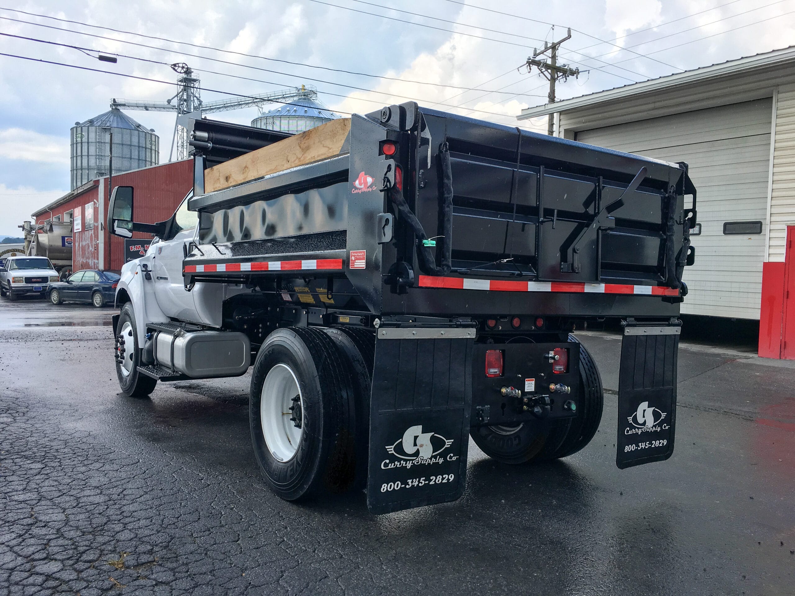 Medium Duty Dump Trucks