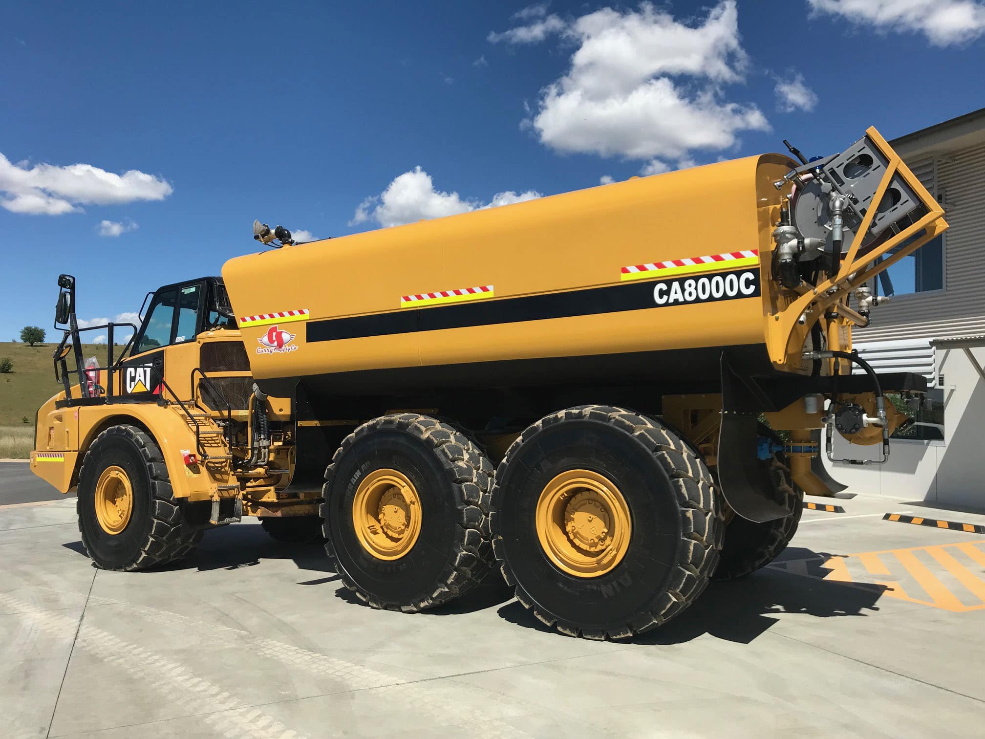 Off-Road Articulated Water Trucks