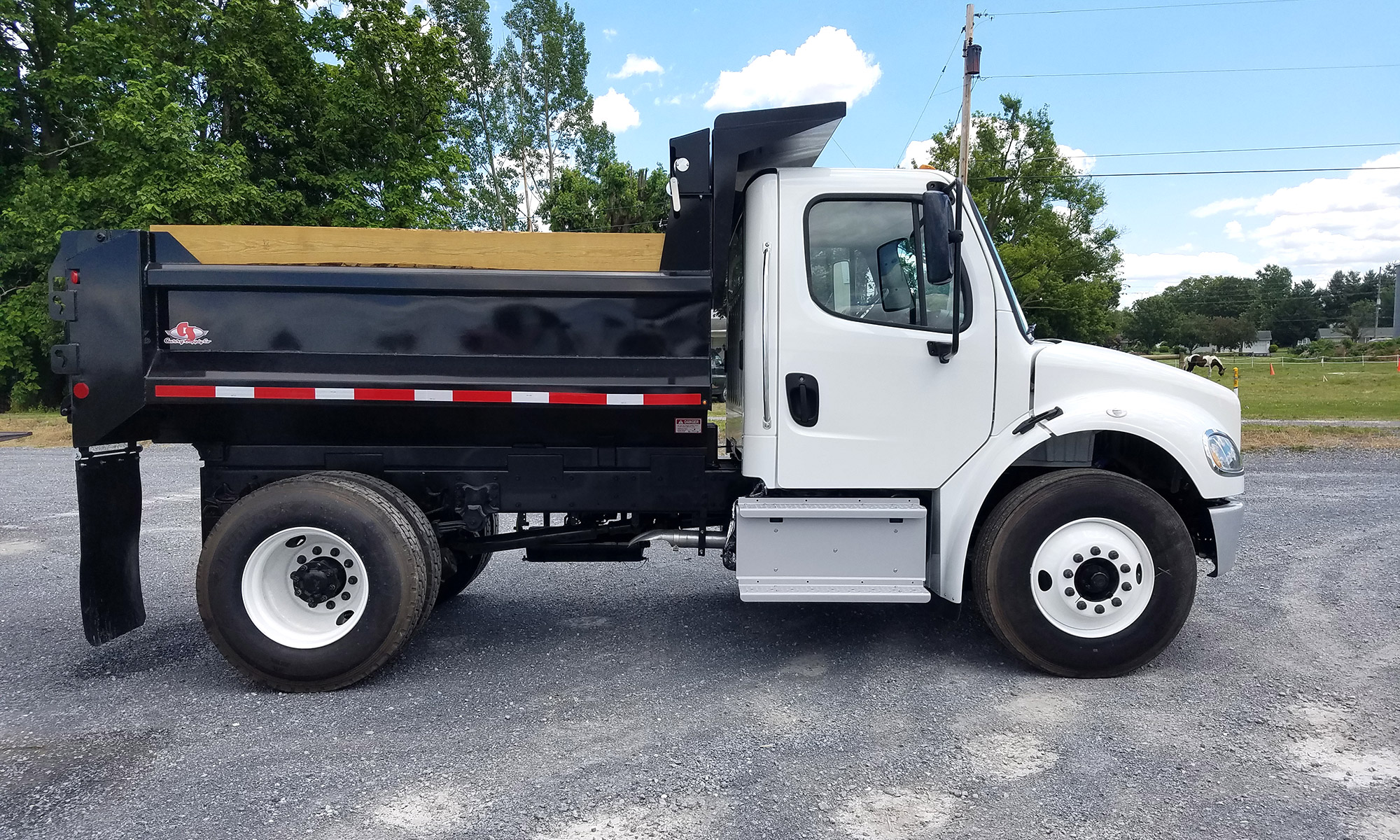 Medium Duty Dump Trucks