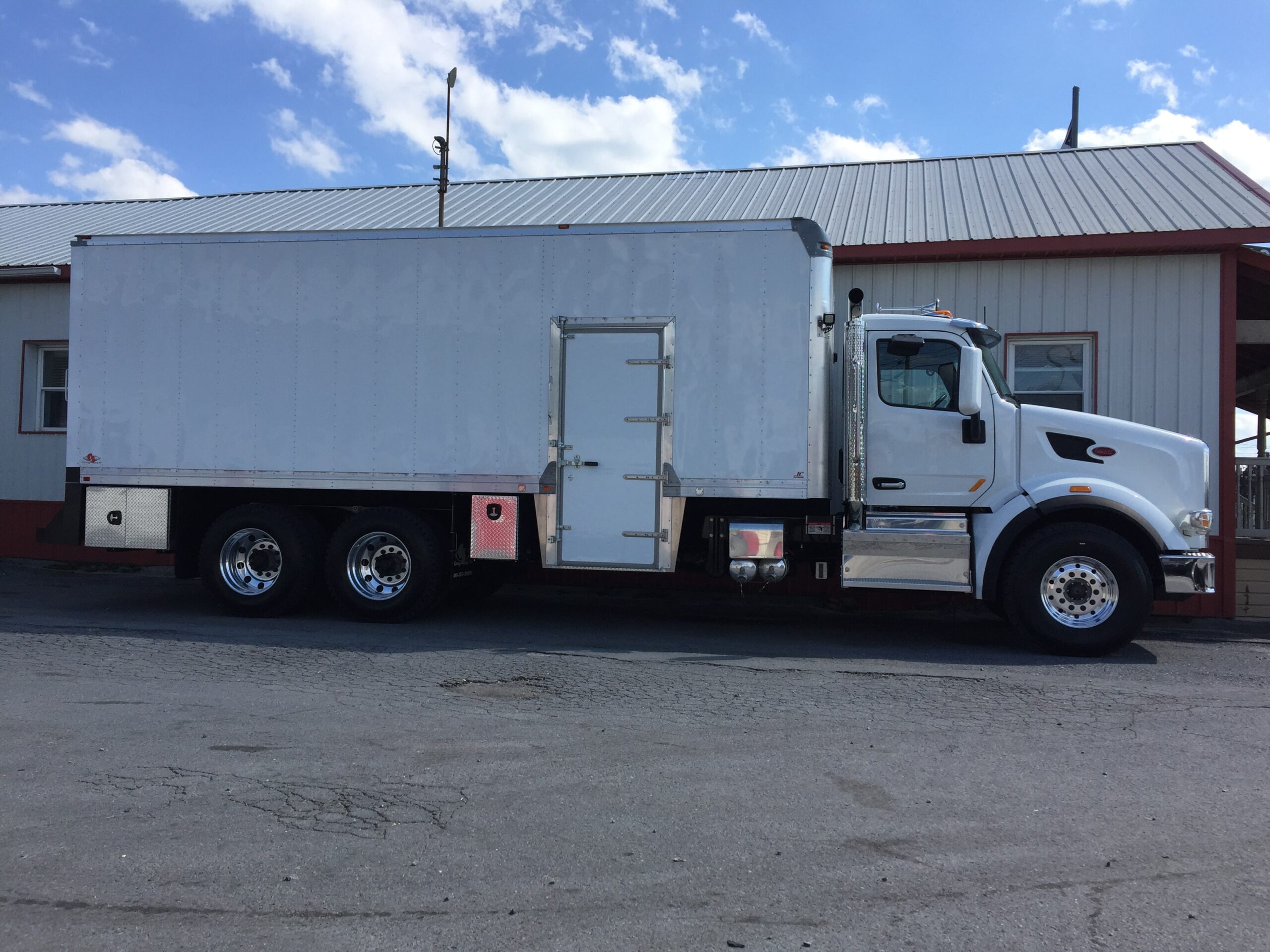 PM Service Lube Truck , Curry Supply Company 