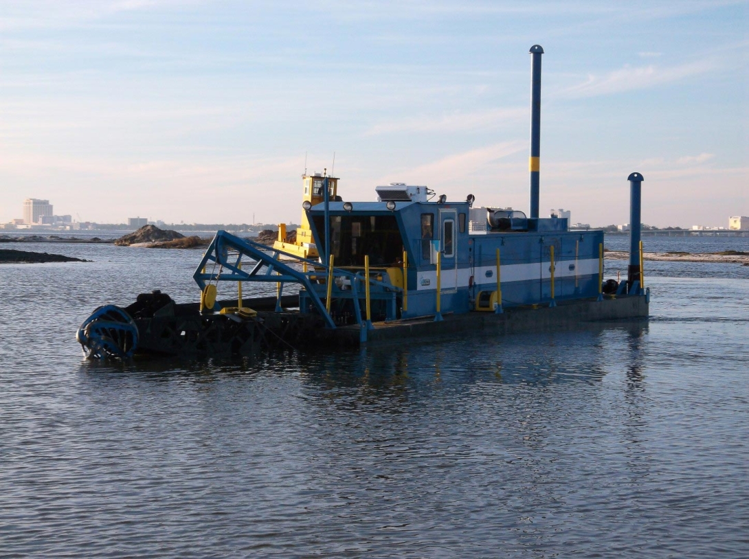 dsc-dredge-contributes-to-gulf-coast-barrier-island-reconstruction-2