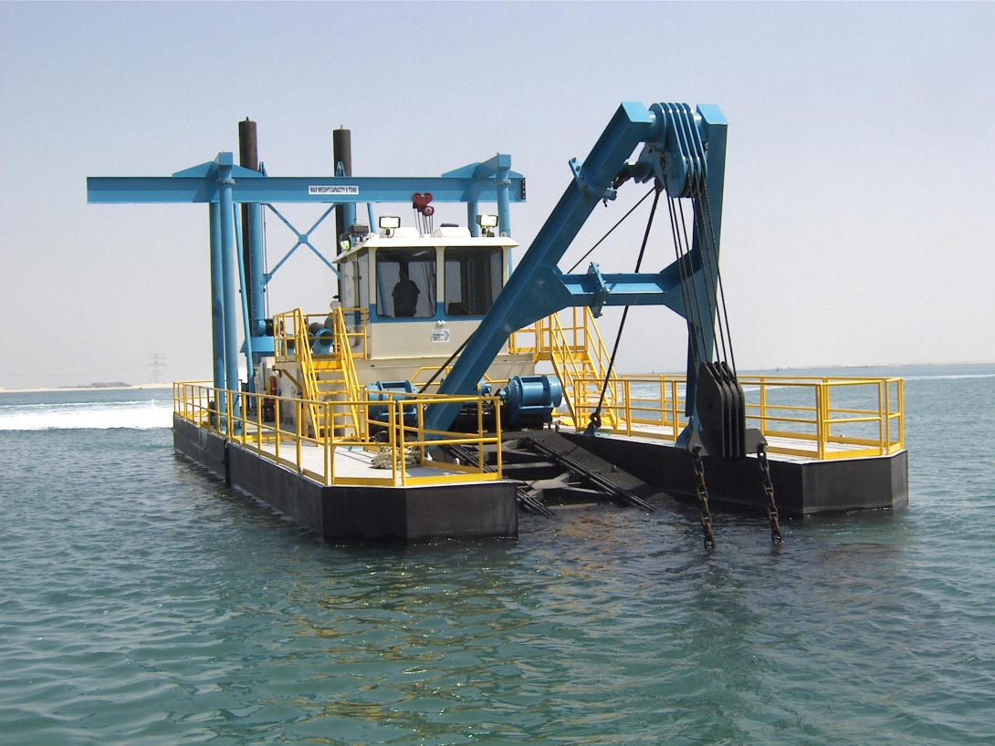 dsc-shark-class-dredge-is-customized-to-withstand-extreme-abu-dhabi-heat-2