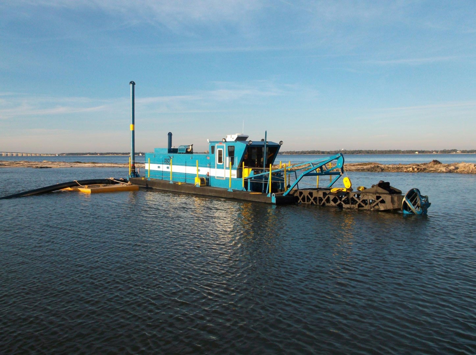 dsc dredge, gulf coast barrier island, reconstruction