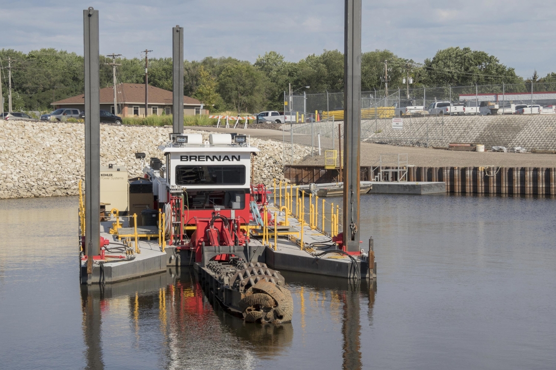 j-f-brennan-completes-inaugural-project-with-new-barracuda-class-dredge-victor-buhr-2