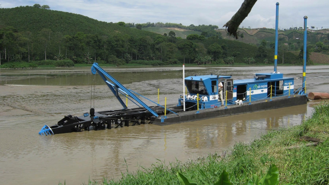 wolverine-dredge-provides-flood-control-for-the-city-of-villahermosa-2