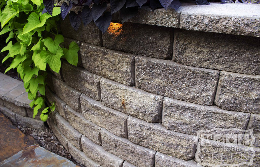 Anchor Hampton Stone Cut Wall