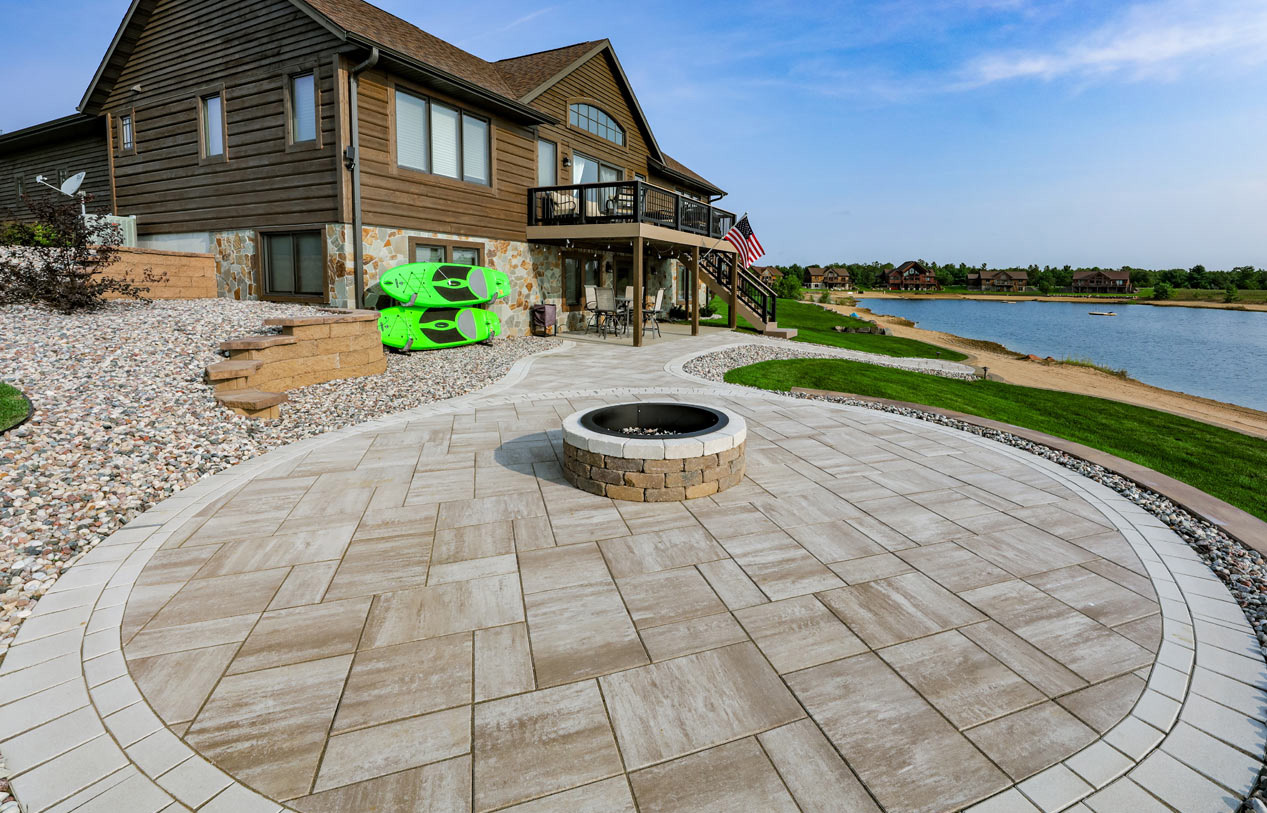 County Materials Grand XL Discover Pavers