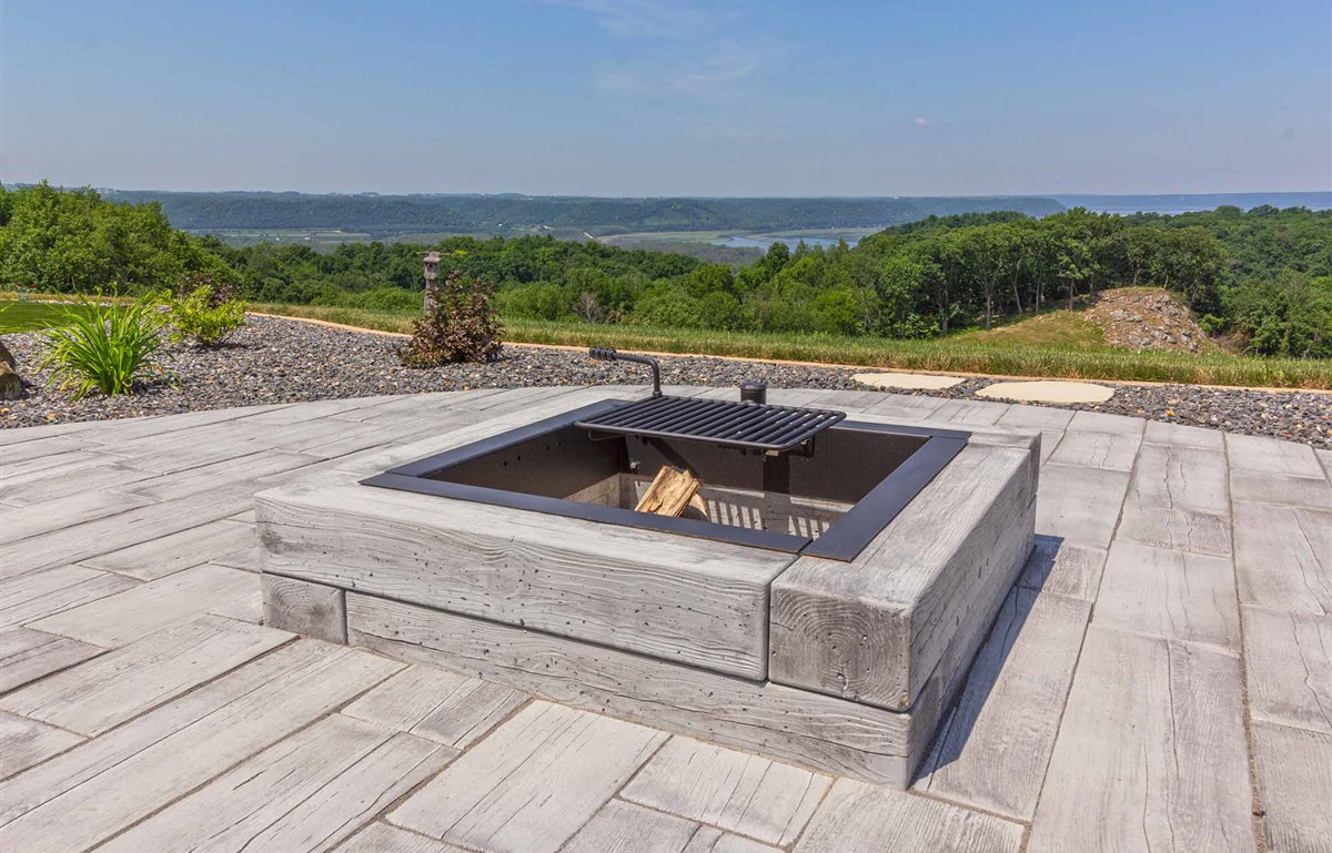 Silver Creek Barn Plank Landscape Tiles
