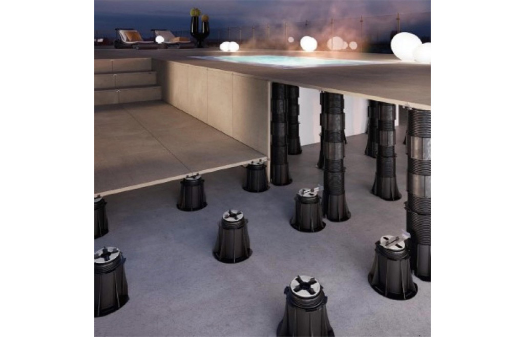 Adjustable Pedestal