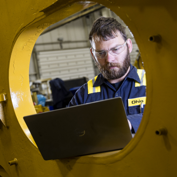 mechanic using laptop